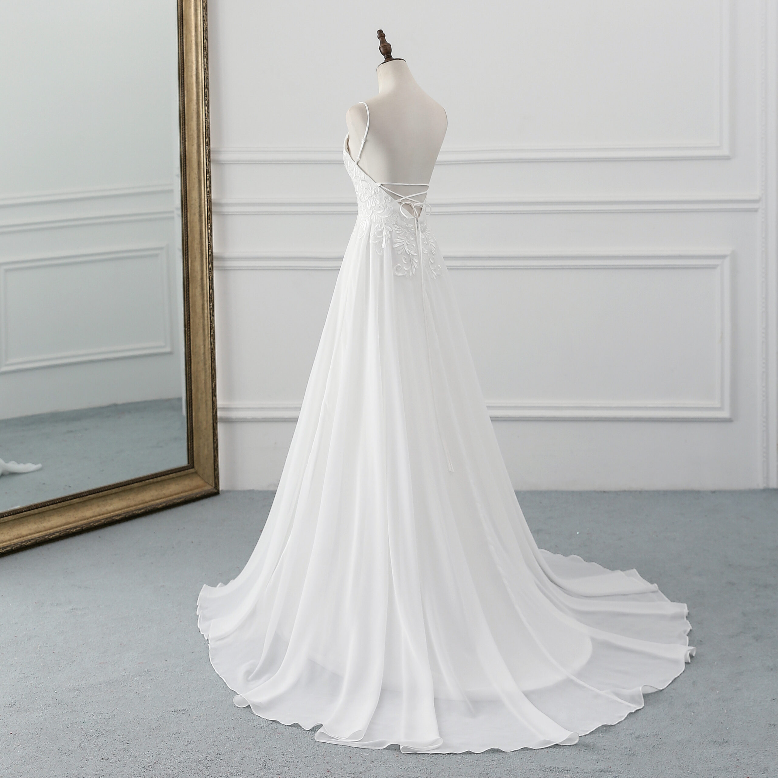 Back detail of the featured Cupocupa A-line wedding dress